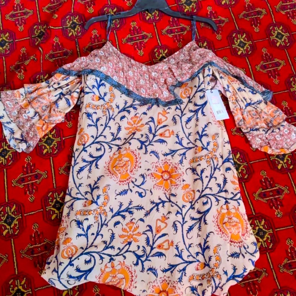 Brand new, haven’t used even one time. I Bought it but is small size for me.